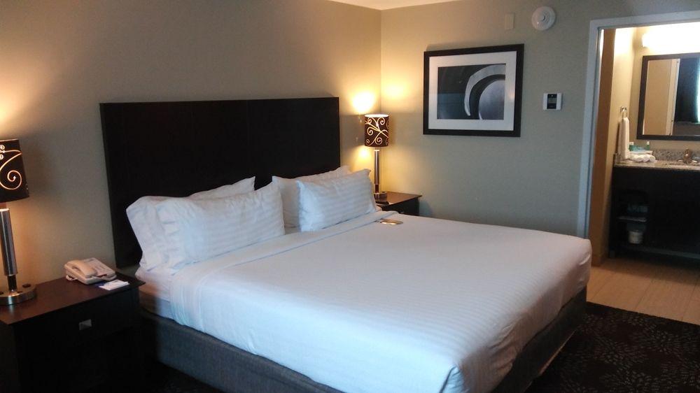 Holiday Inn Express Pittsburgh West - Greentree, An Ihg Hotel Crafton Extérieur photo