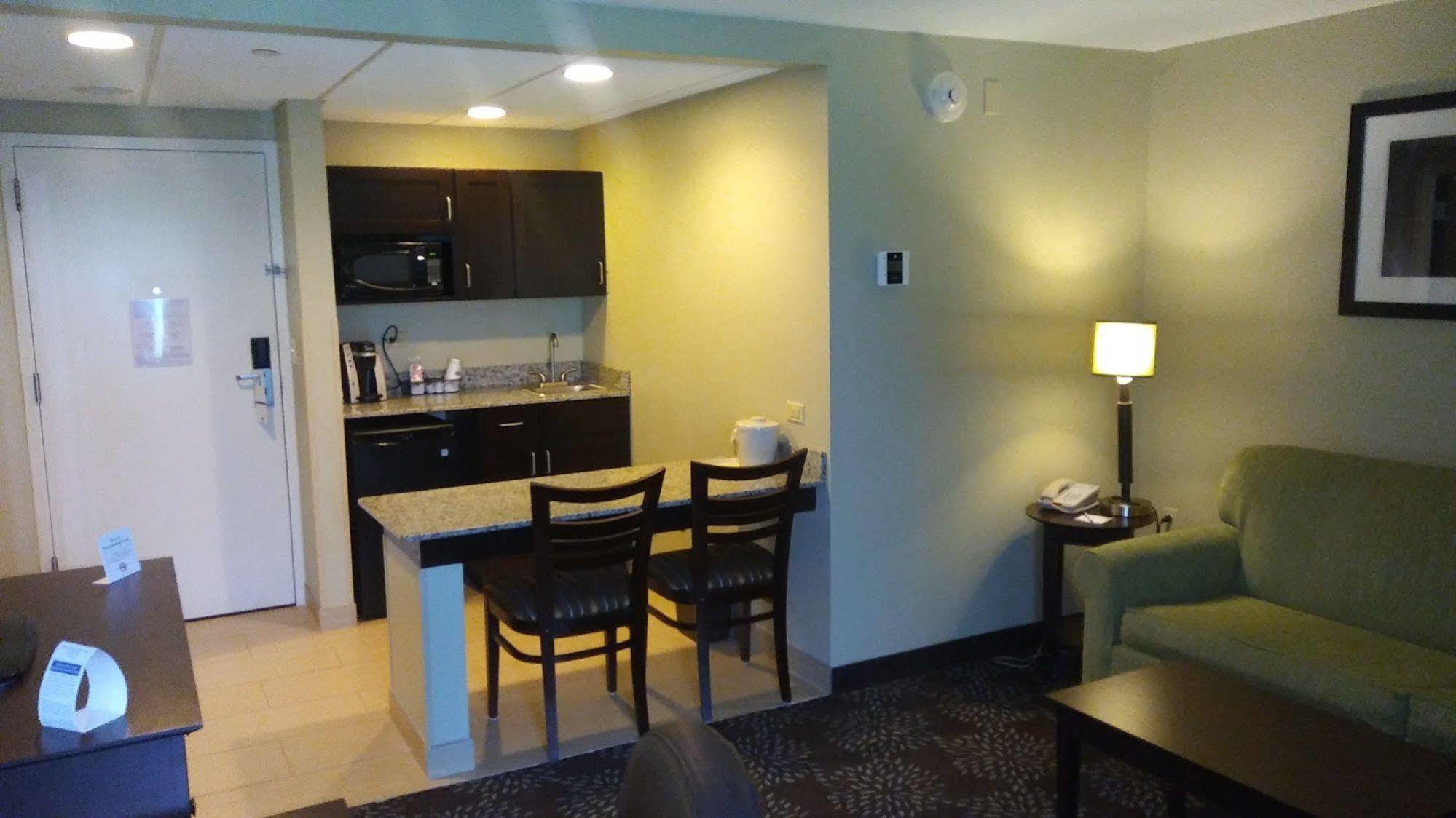 Holiday Inn Express Pittsburgh West - Greentree, An Ihg Hotel Crafton Extérieur photo